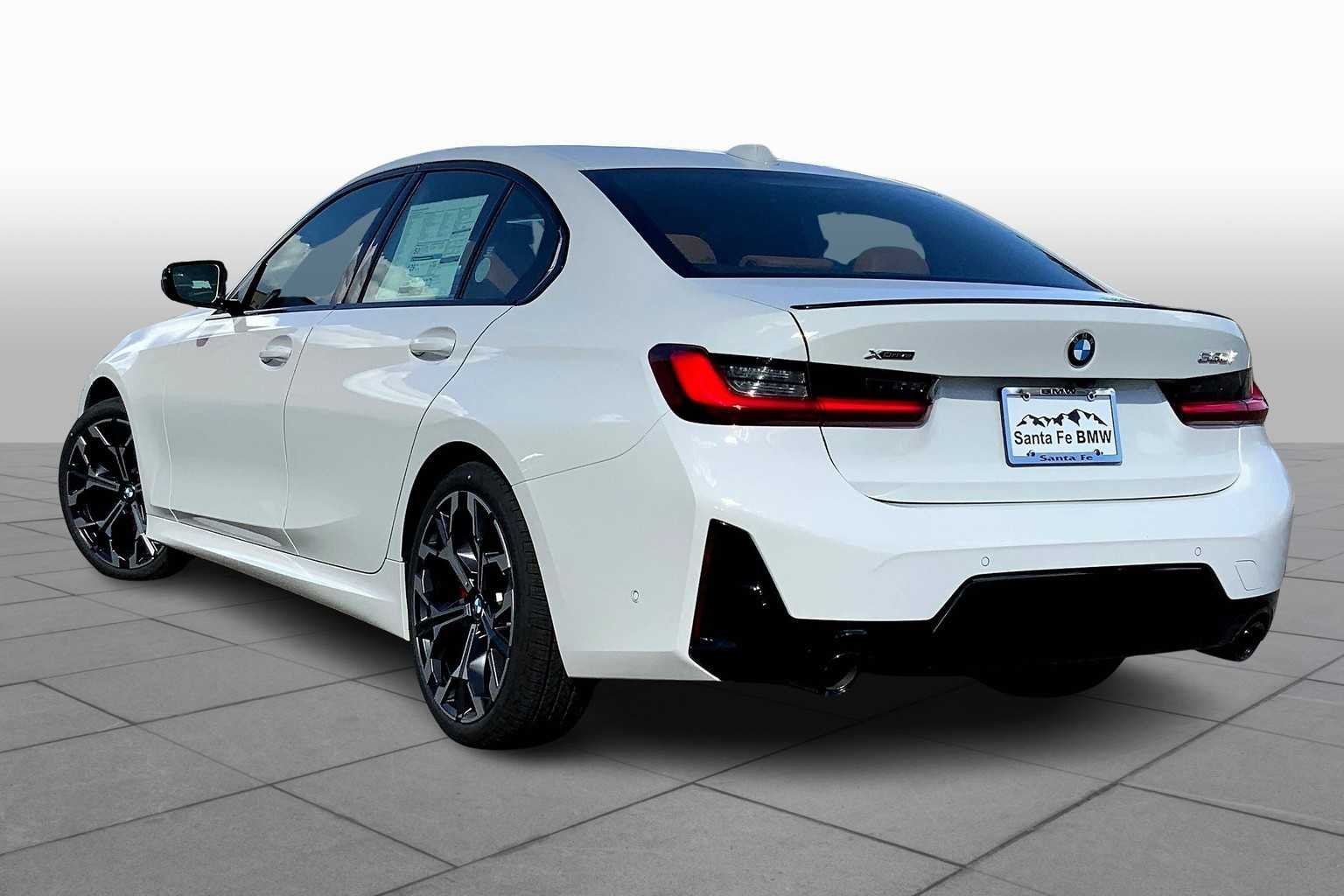 2025 BMW 3 Series 330i - Photo 12