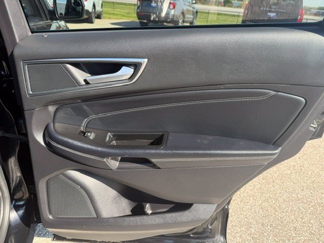 Used 2018 Shadow Black Ford Titanium image 34