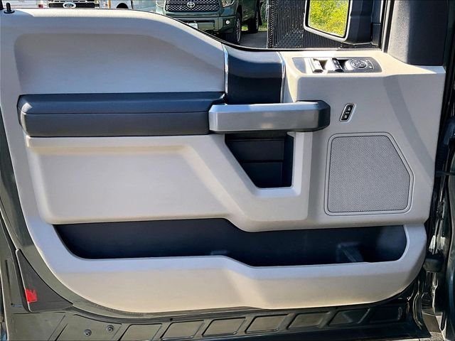 Used 2018 Gray Ford XLT image 18