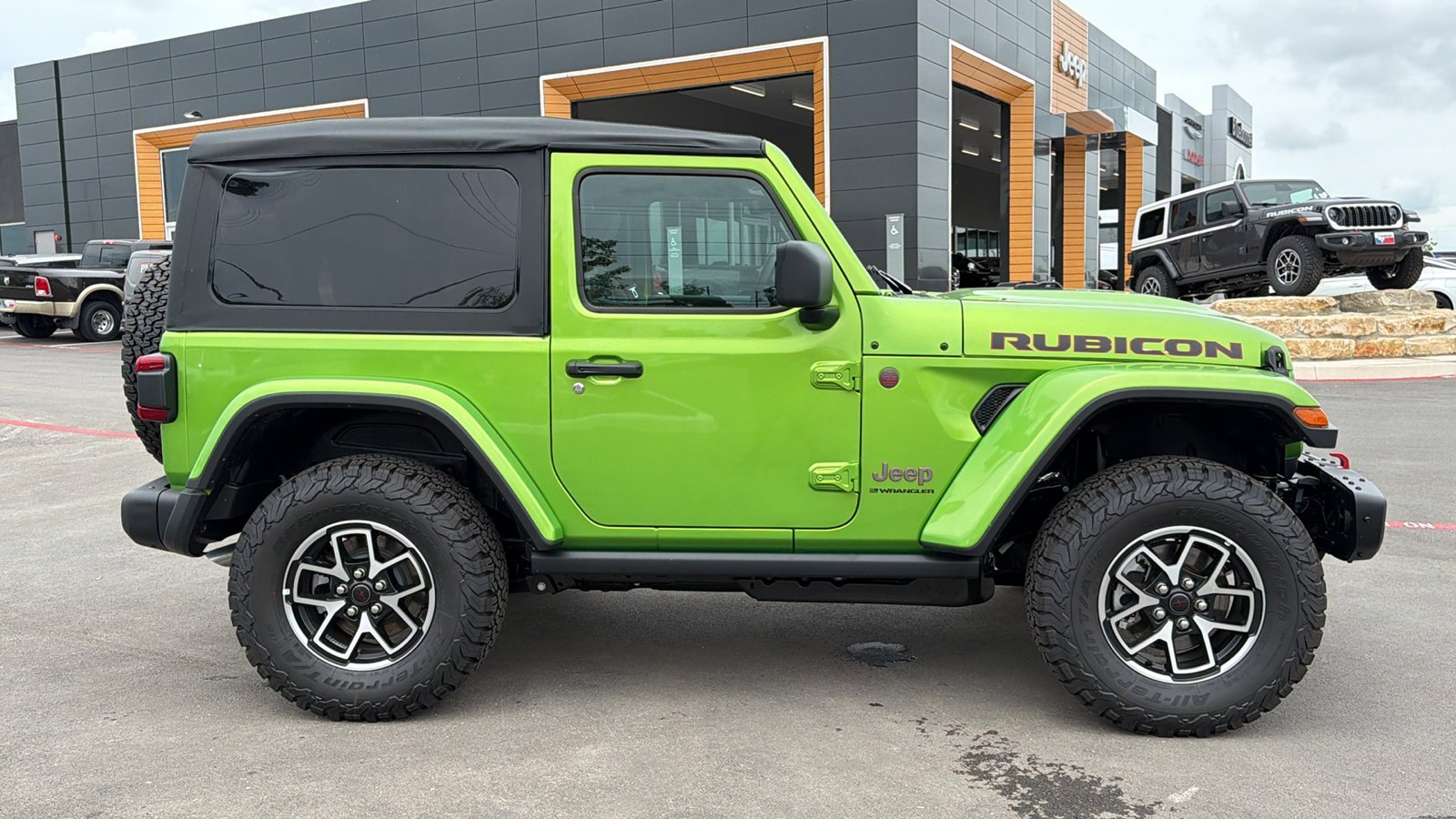 New 2026 Mojito Clear-Coat Exterior Paint Jeep Rubicon image 4
