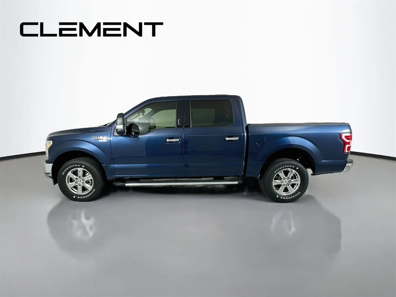 Used 2019 Blue Ford XLT image 6