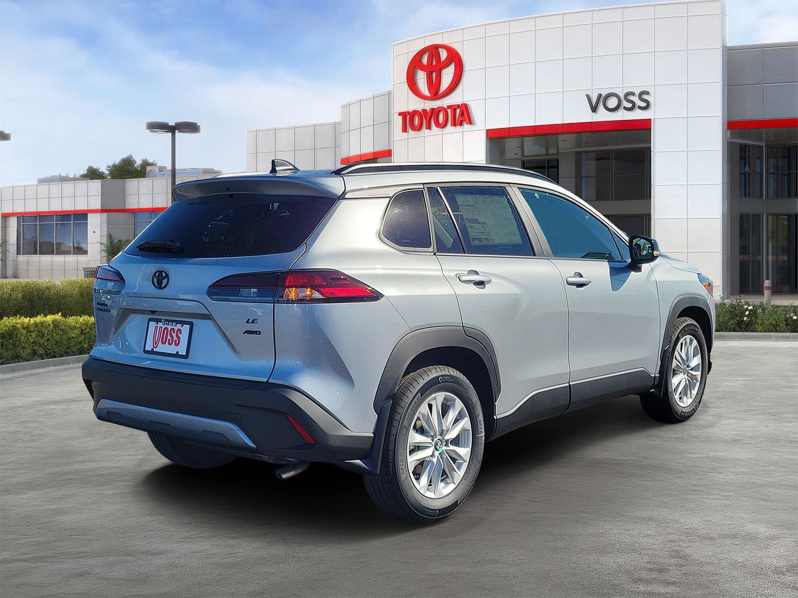 2026 Toyota Corolla Cross LE, photo 3 of 12