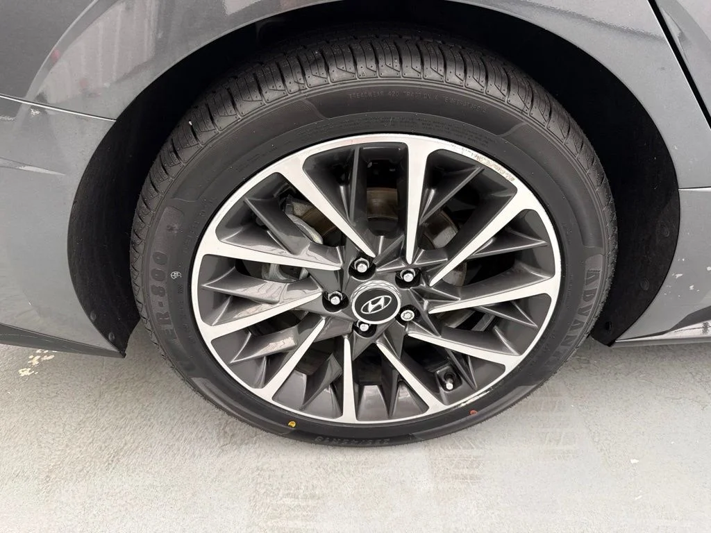 Used 2021 Gray Hyundai Limited image 12