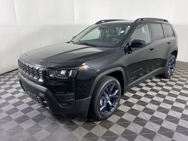 New 2026 Diamond Black Crystal Pearl-Coat Exterior Paint Jeep Limited image 11