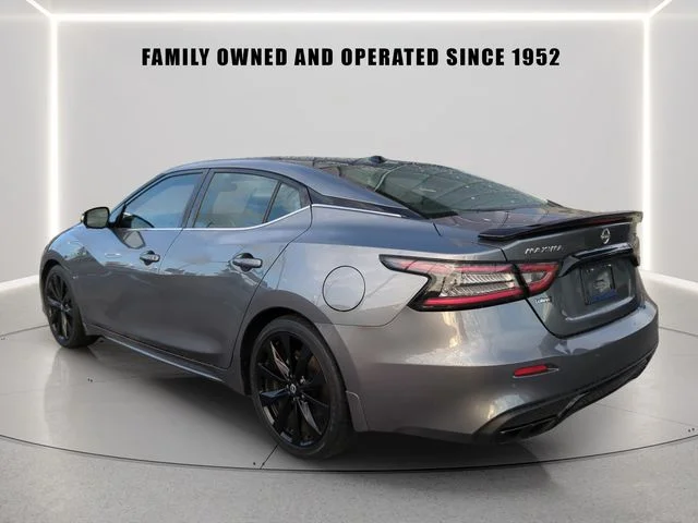 Used 2023 Gray Nissan SR image 4