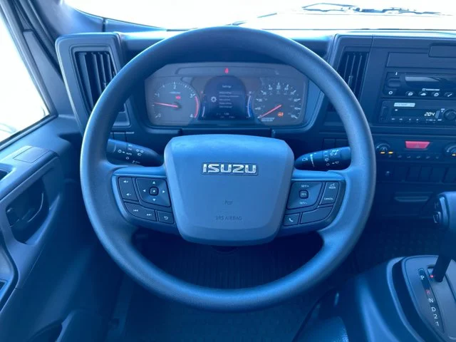 New 2025 White ISUZU 16ft Thermo King w/2500lb Lift, 19,500lb GVWR image 13