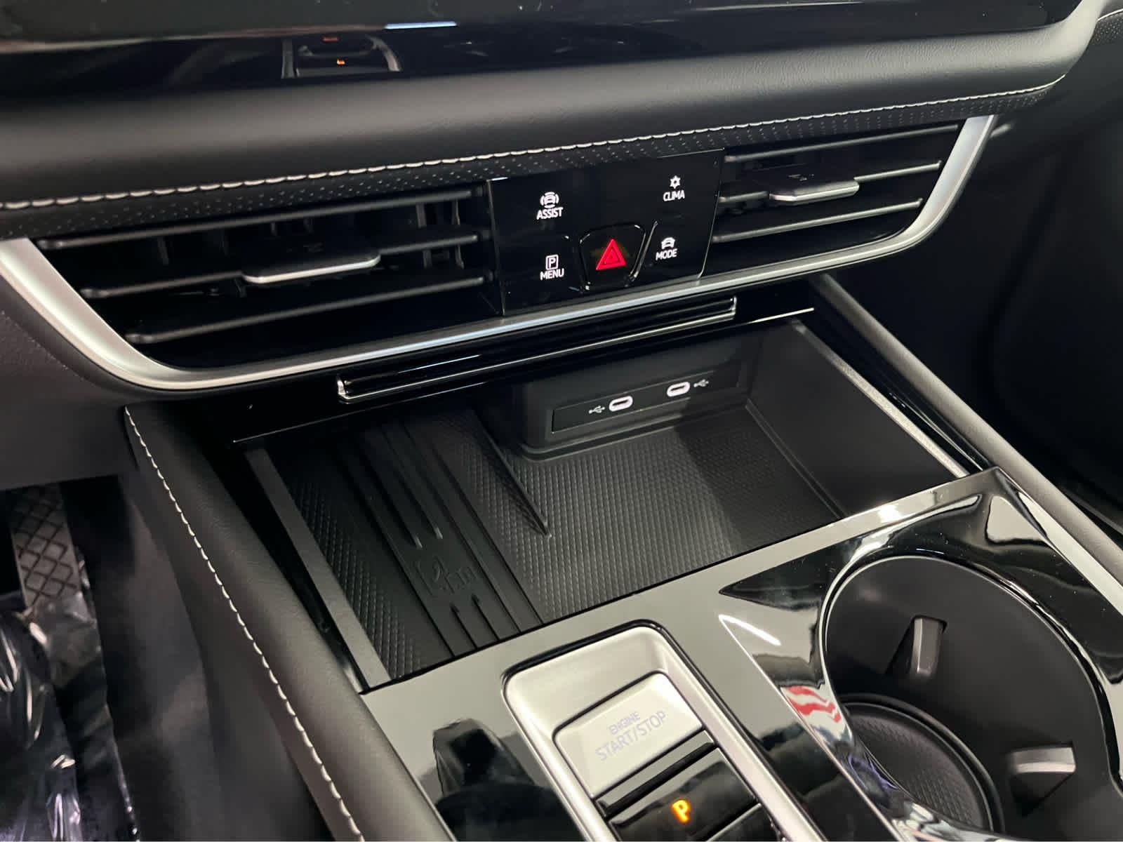 2026 Volkswagen Atlas SE w/Tech - Photo 17
