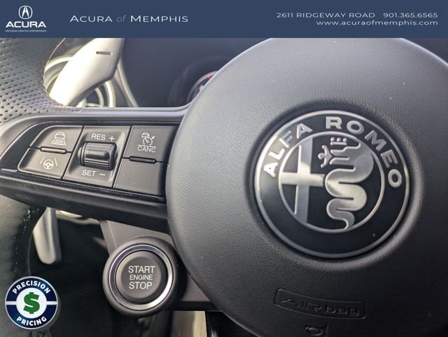 2025 Alfa Romeo Giulia Base - Photo 15