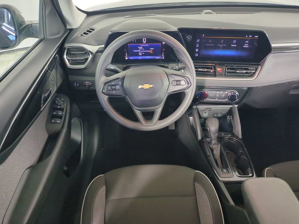 Used 2025 Black Chevrolet LT image 22