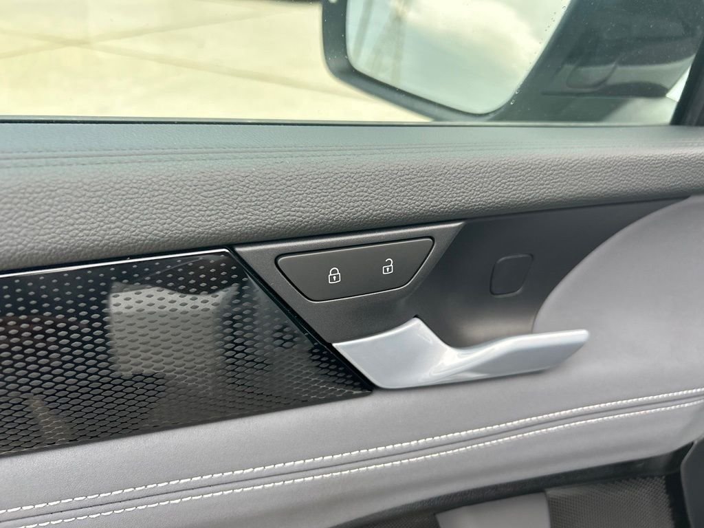 New 2026 White/off-white Volkswagen 2.0T SE R-Line Black image 45