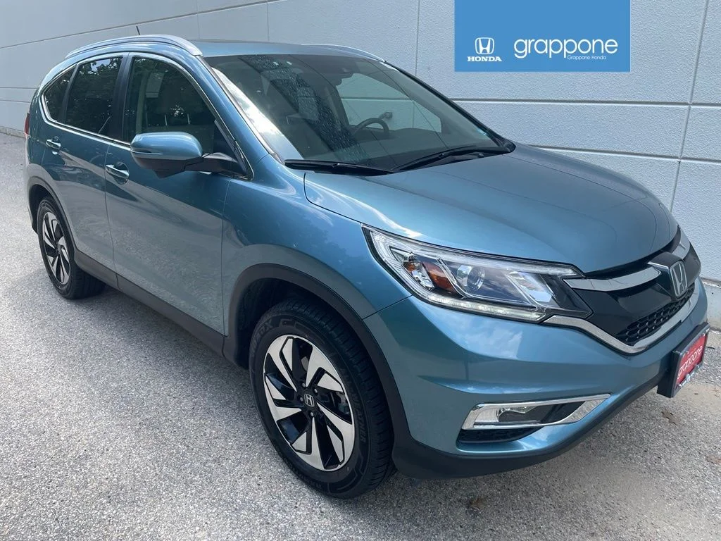 Used 2016 Mountain Air Metallic Honda Touring image 1