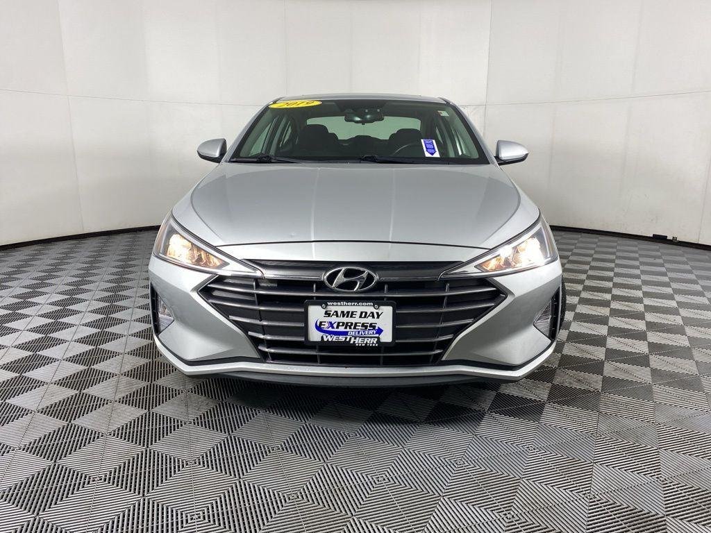 Used 2019 Silver Hyundai Value Edition image 2