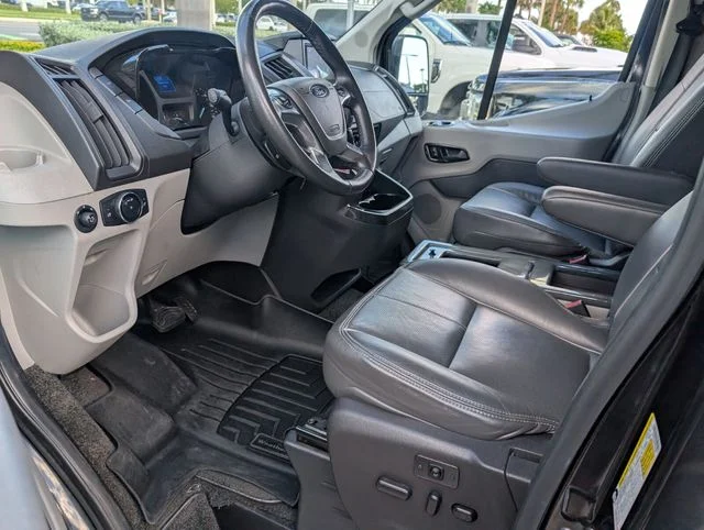 2015 Ford Transit Base - Photo 7