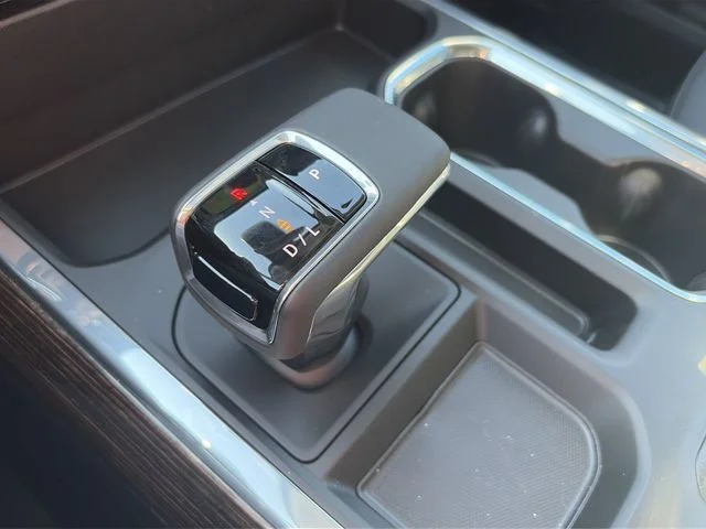 New 2026 White GMC Elevation image 24