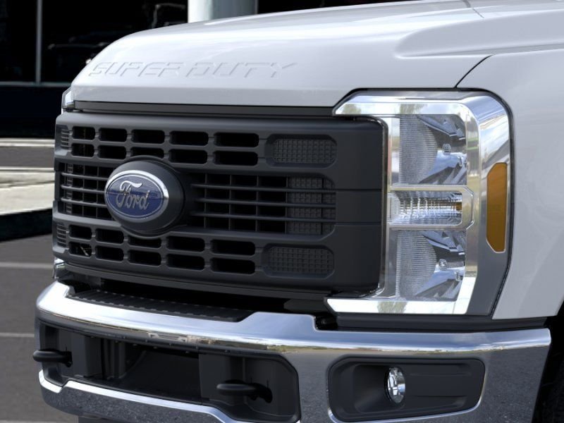 New 2026 Oxford White Ford F-250® XL image 17