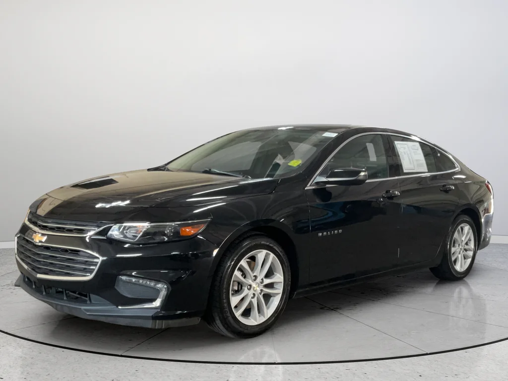 Used 2017 Black Chevrolet LT image 5