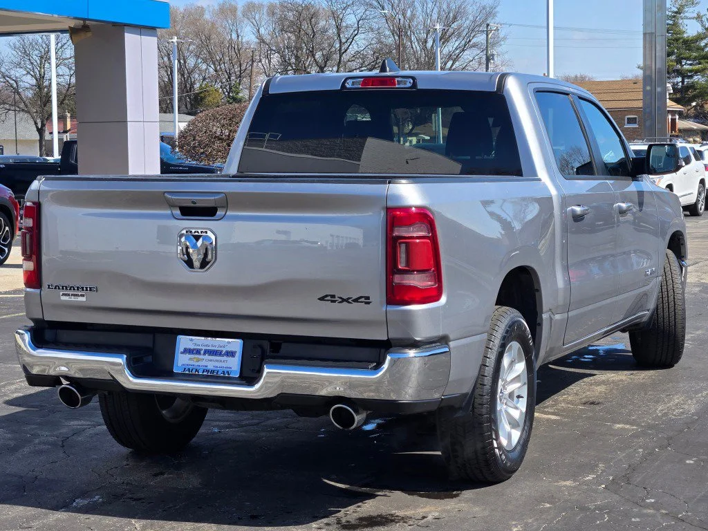 Used 2024 Silver Ram Laramie image 12