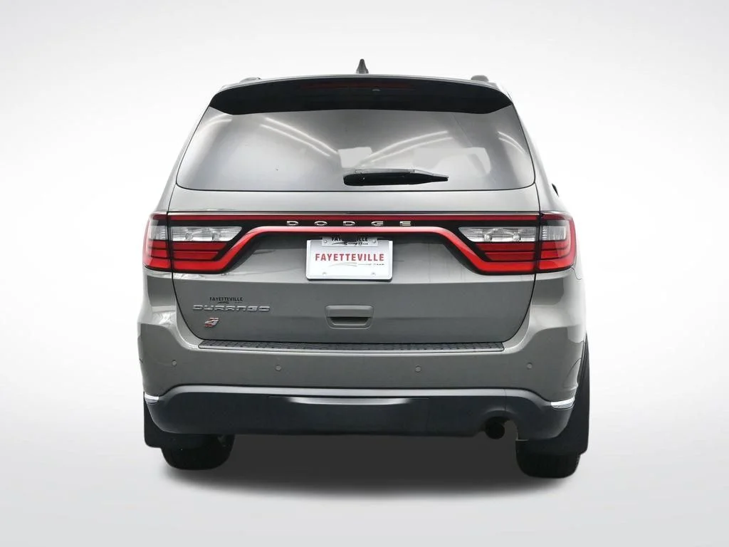 Used 2023 Gray Dodge SXT image 7