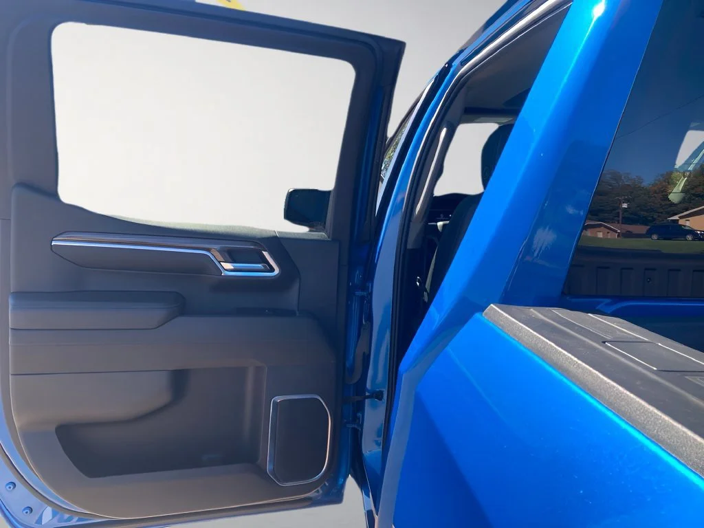 Used 2022 GLACIER BLUE METALLIC Chevrolet RST image 26