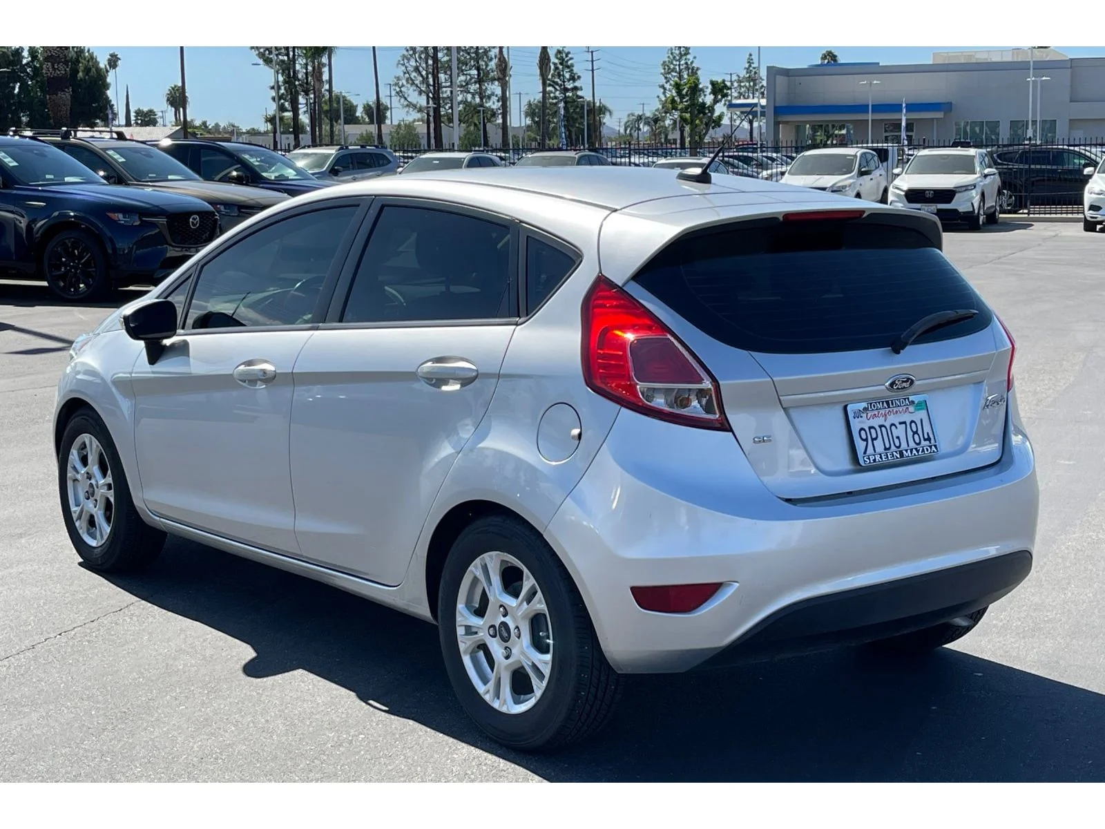 Used 2014 Ingot Silver Metallic Ford SE image 4