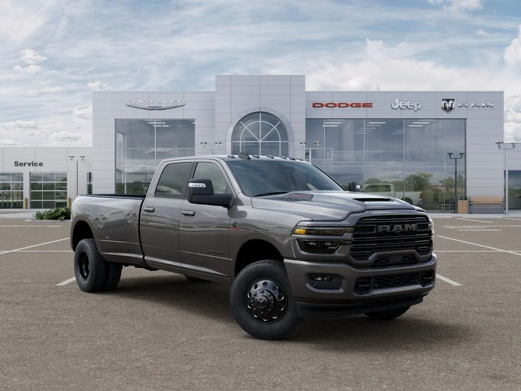 New 2026 Granite Crystal Metallic Clear-Coat Exterior Paint RAM Laramie image 5
