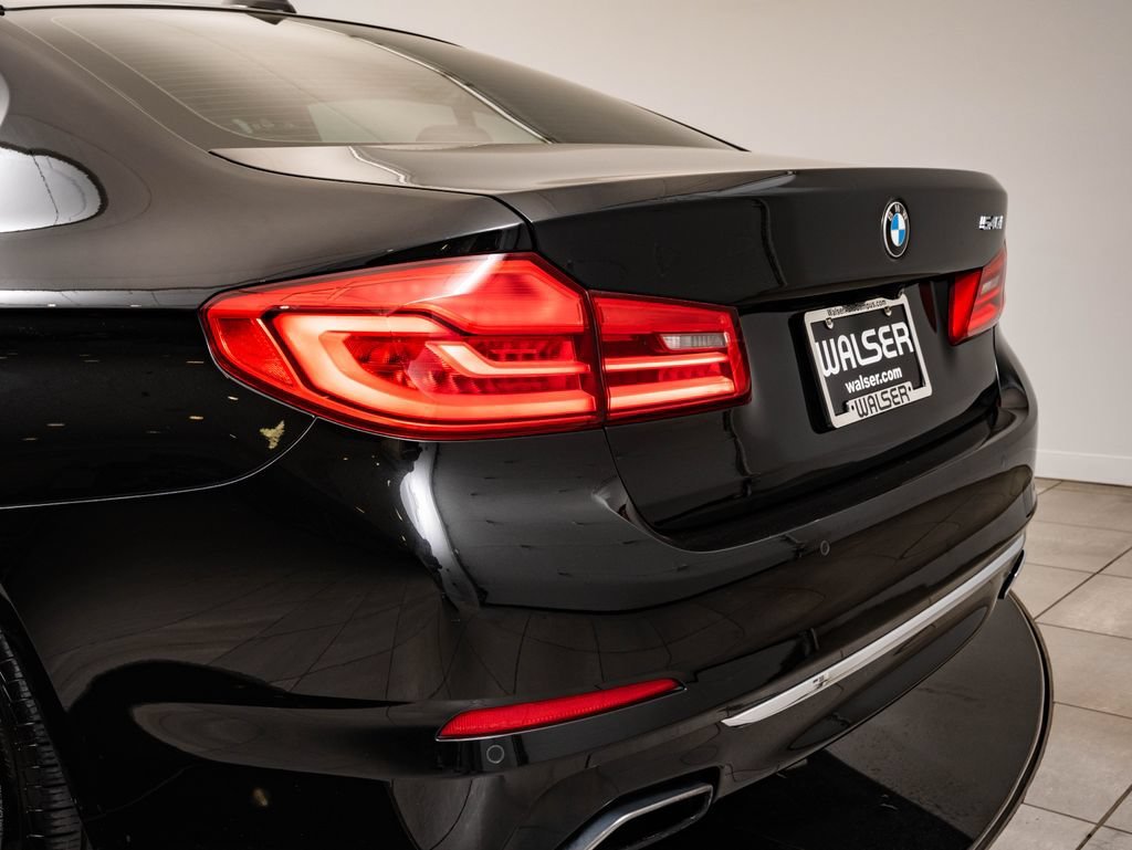 Used 2019 Black Sapphire Metallic BMW 540i image 18