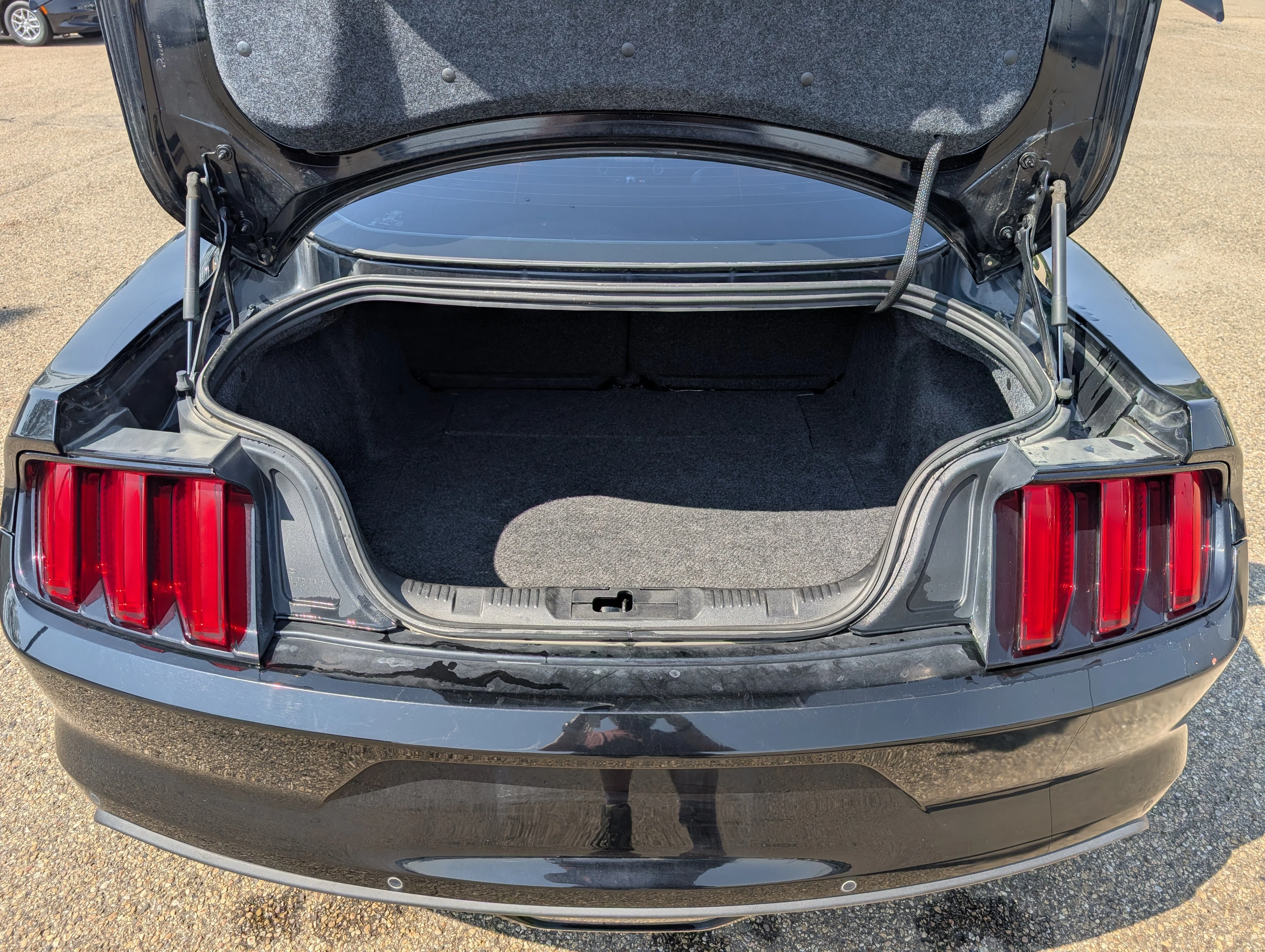 Used 2016 Shadow Black Ford 2dr Fastback GT image 6