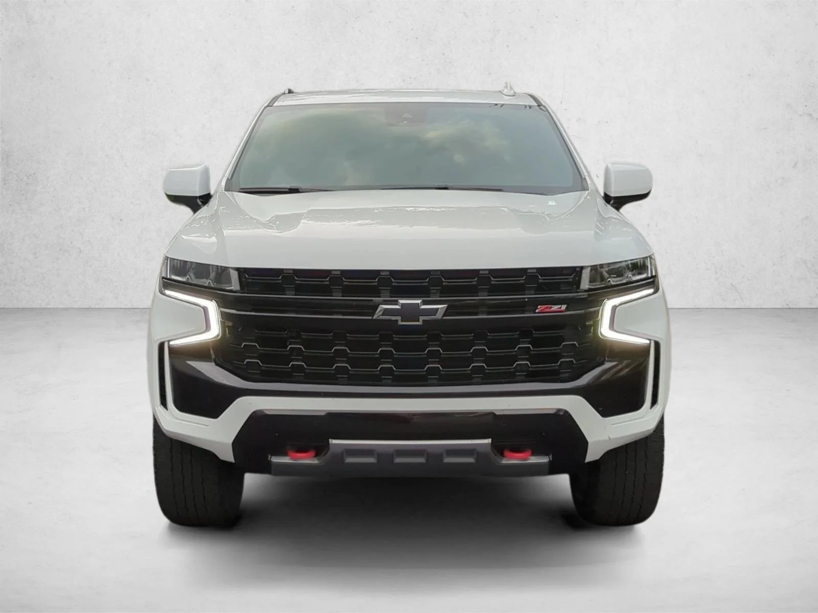 Used 2024 Summit White Chevrolet Z71 image 2