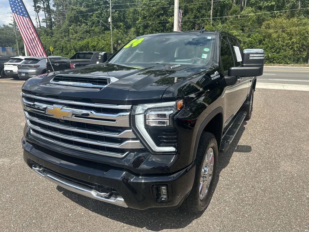 Used 2024 Black Chevrolet High Country image 12