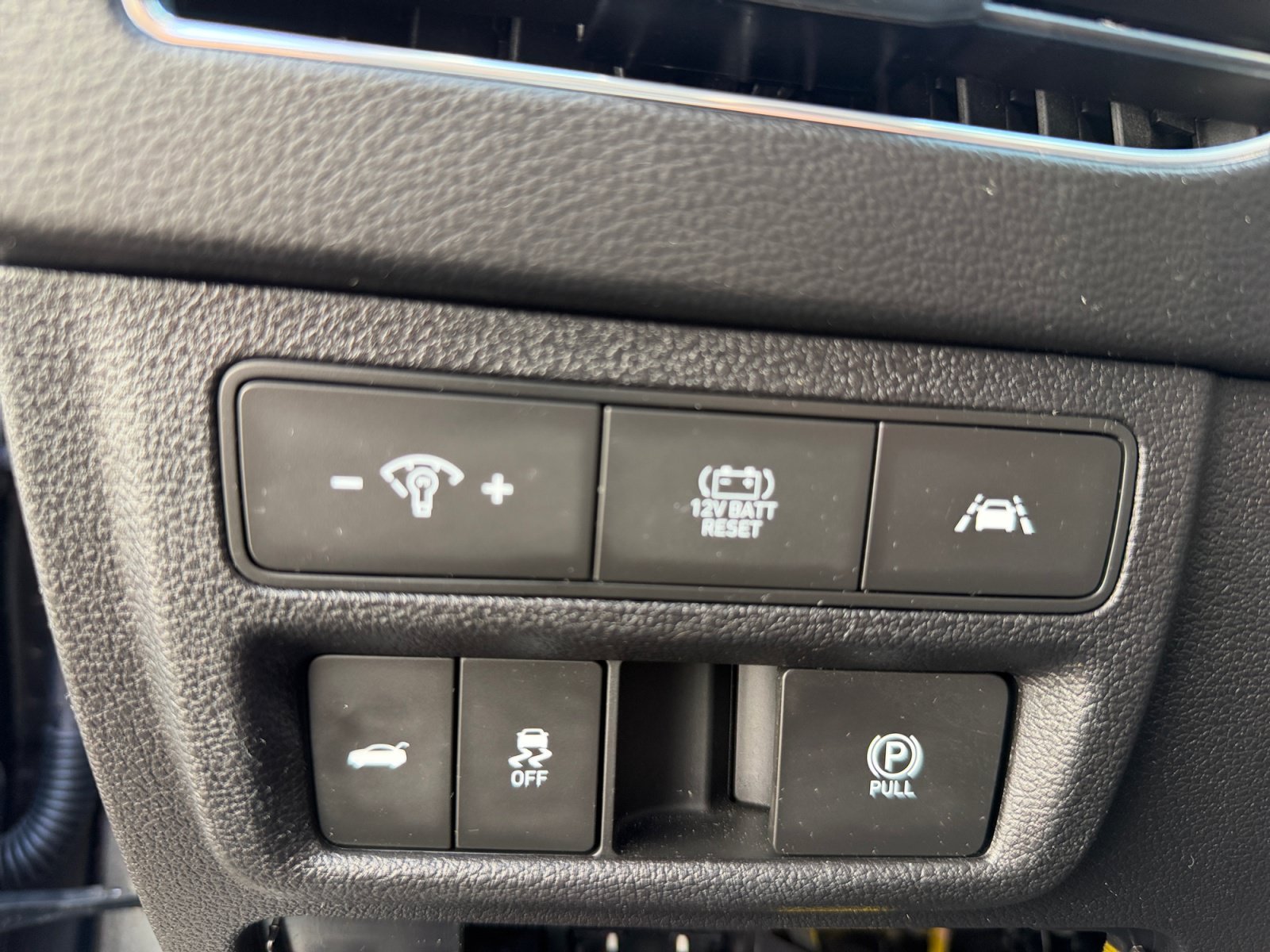 Used 2022 Portofino Gray Hyundai SEL image 11