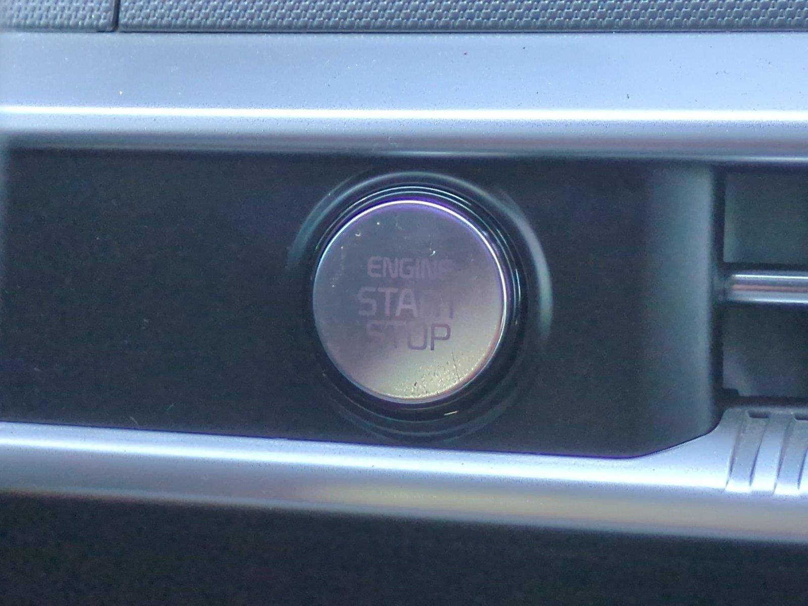 Used 2023 Wolf Gray Kia GT-Line image 29