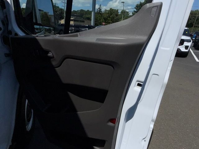 Used 2025 White Ford Base image 9