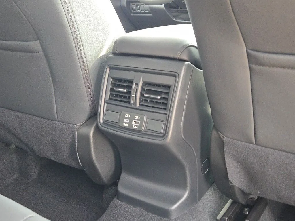 2026 Subaru Outback Premium - Photo 11