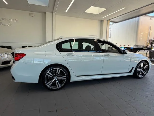 2019 BMW 7 Series 740i - Photo 11