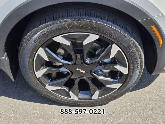 Used 2025 Gray Kia SX image 21