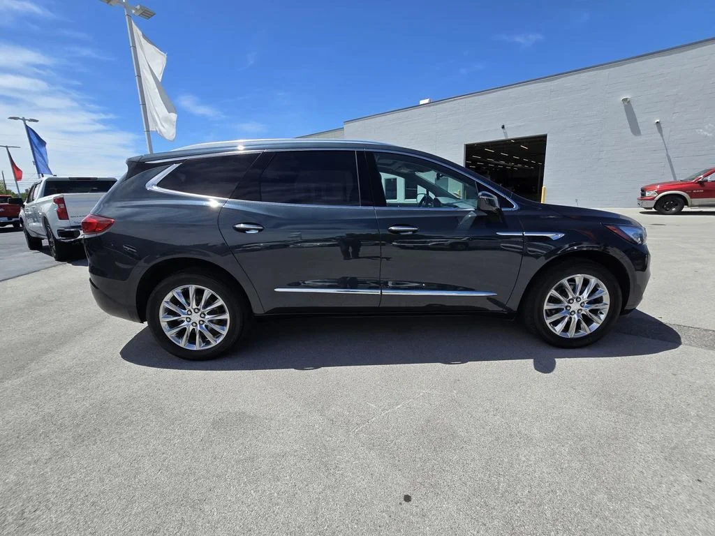 Used 2018 Includes Pitch Dark Night lower exterior accent color. Buick Premium image 8