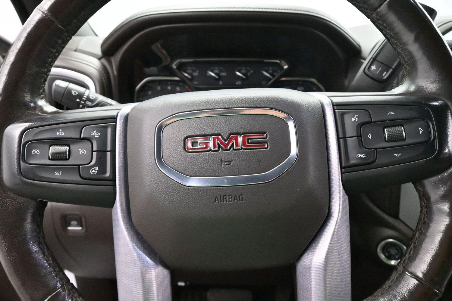 Used 2019 Summit White GMC SLT image 17