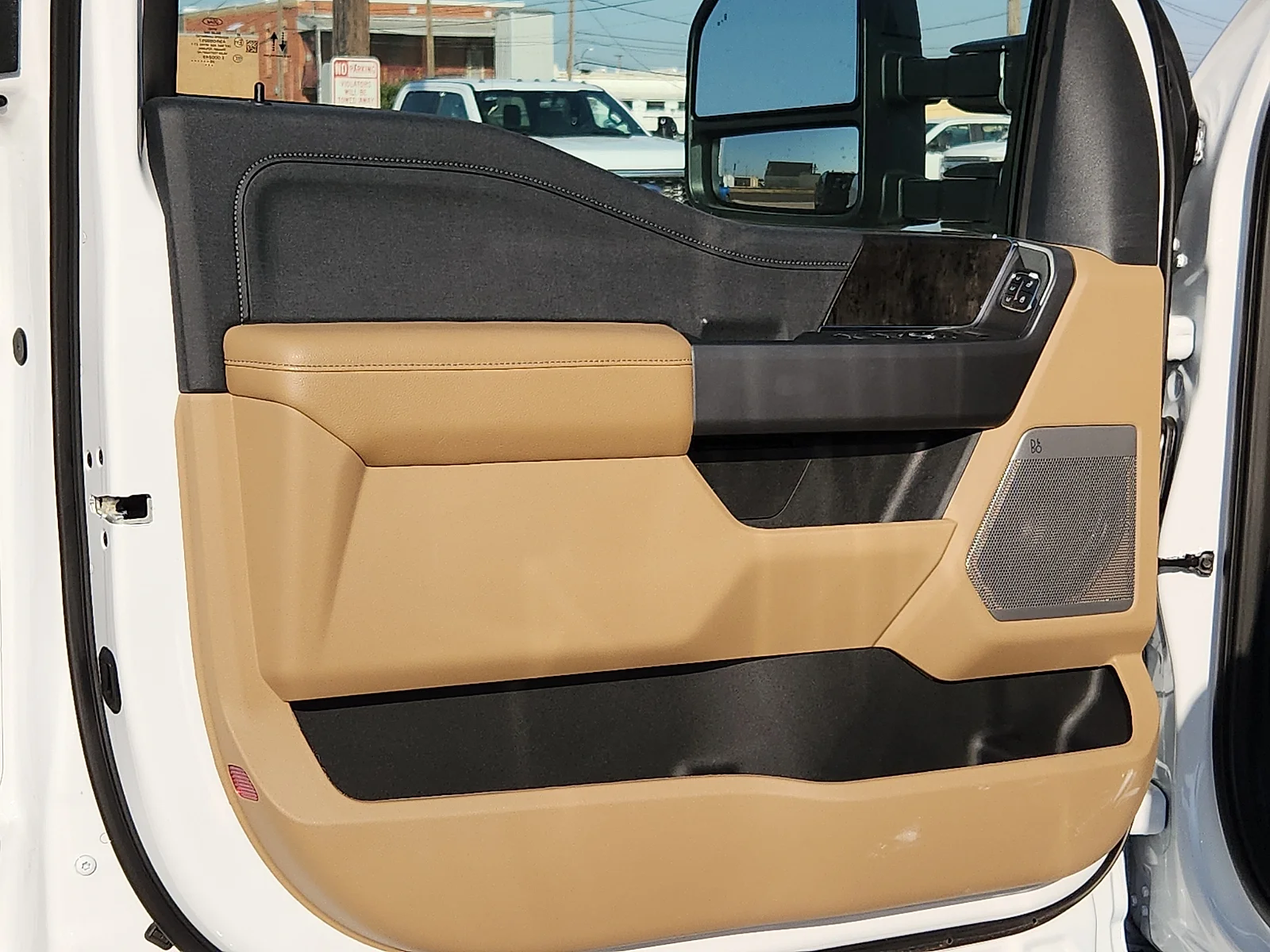New 2026 Oxford White Ford Lariat image 14