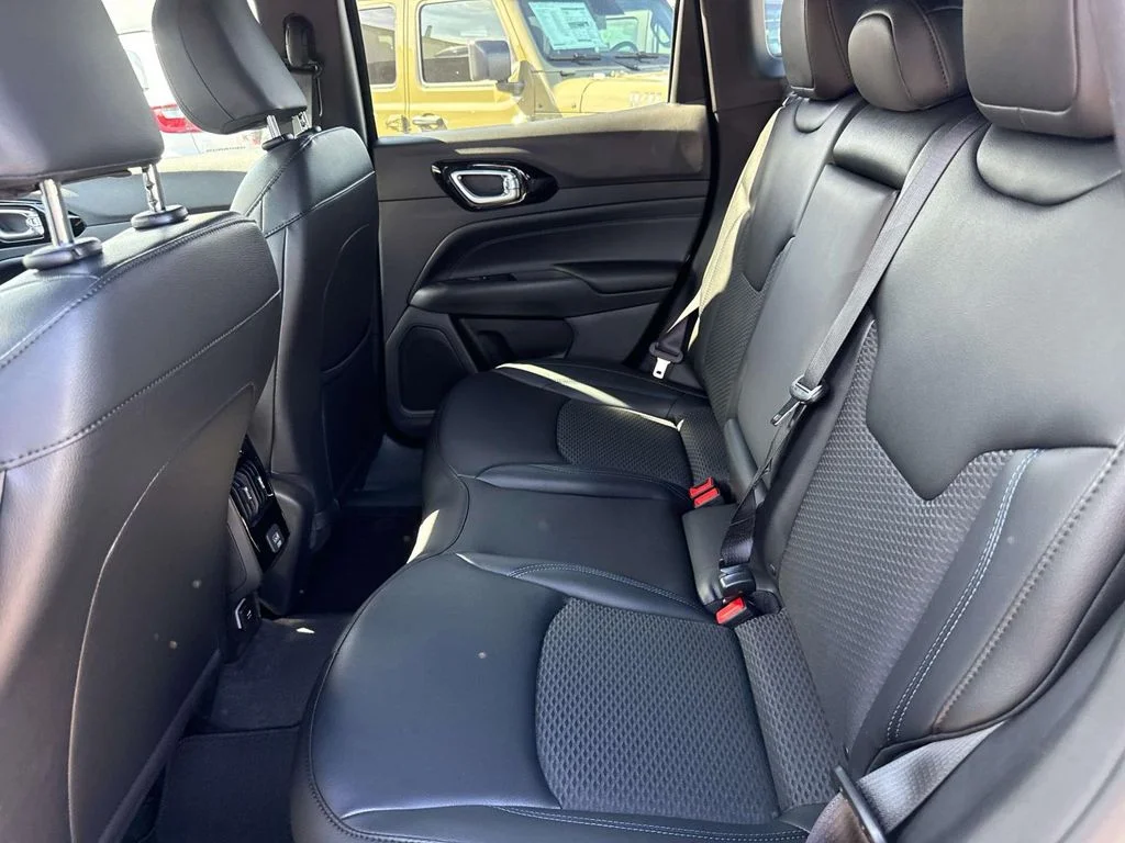 New 2026 Black Jeep Latitude image 10