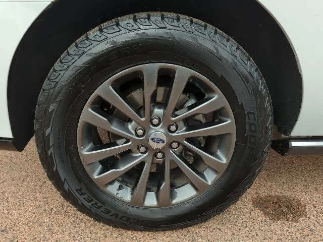 Used 2021 White Ford Limited image 30