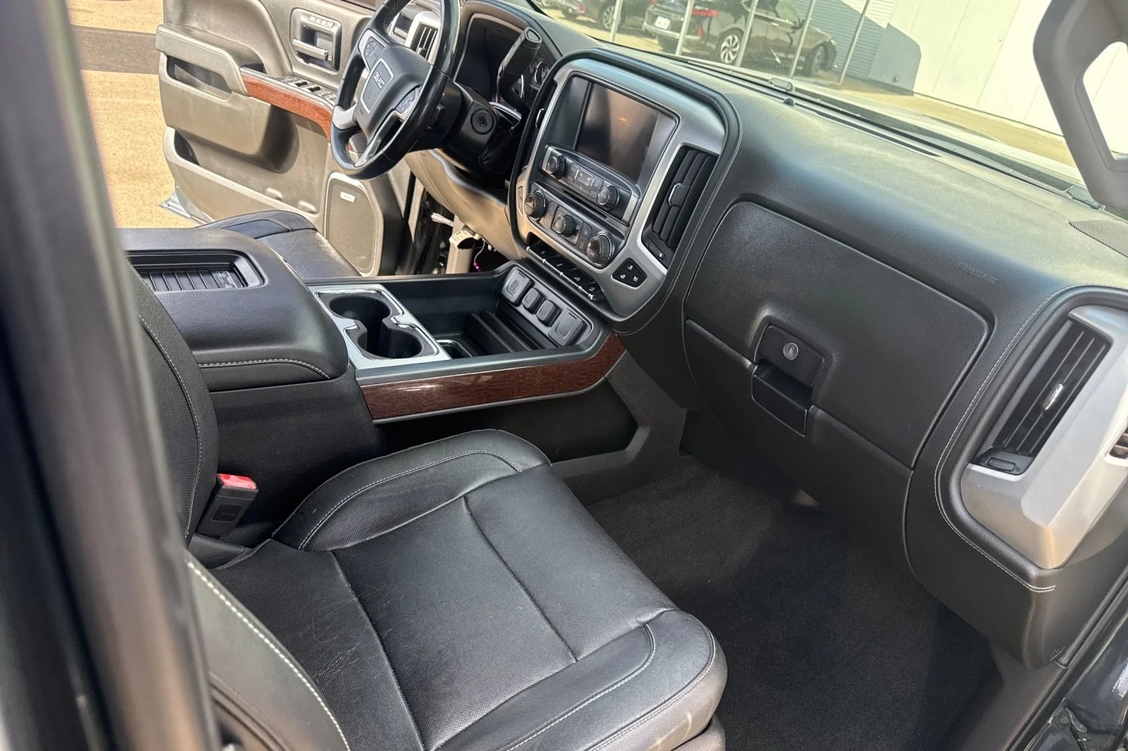 Used 2018 Gray GMC SLT image 12