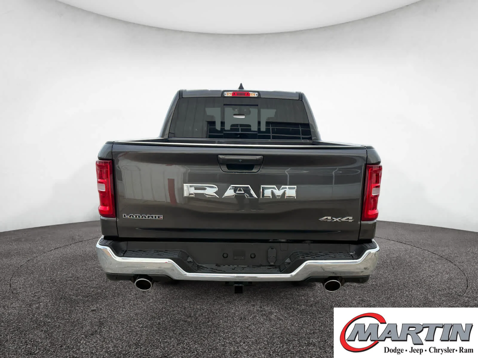 New 2026 Granite Crystal Metallic Clear-Coat Exterior Paint RAM Laramie image 4