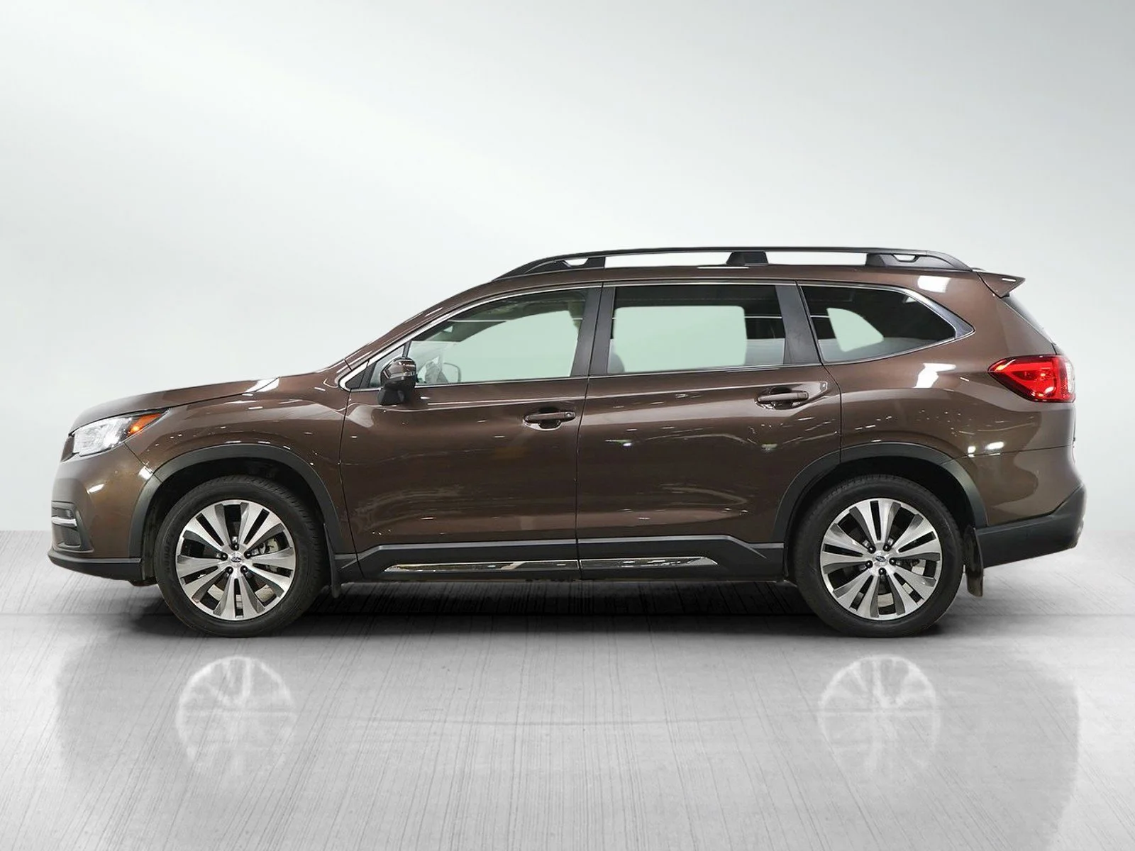 Used 2020 Subaru Ascent Limited with VIN 4S4WMAJDXL3427125 for sale in Minneapolis, Minnesota