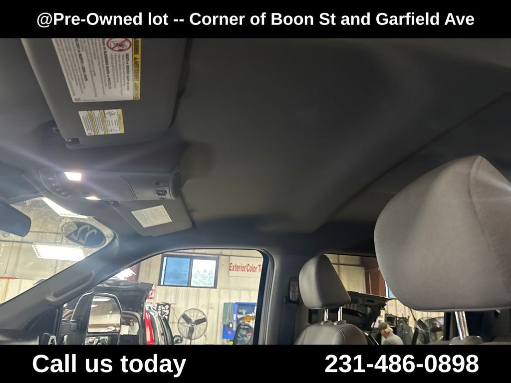 Used 2022 White Ford XLT image 13