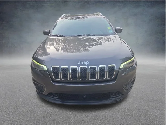 Used 2020 Gray Jeep Latitude Plus image 4