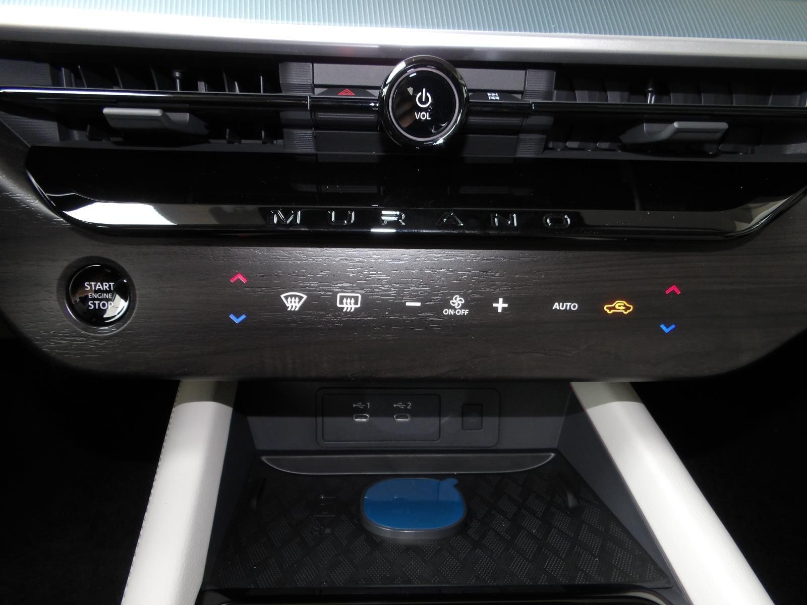 New 2026 Everest White Pearl TriCoat Nissan SL image 24