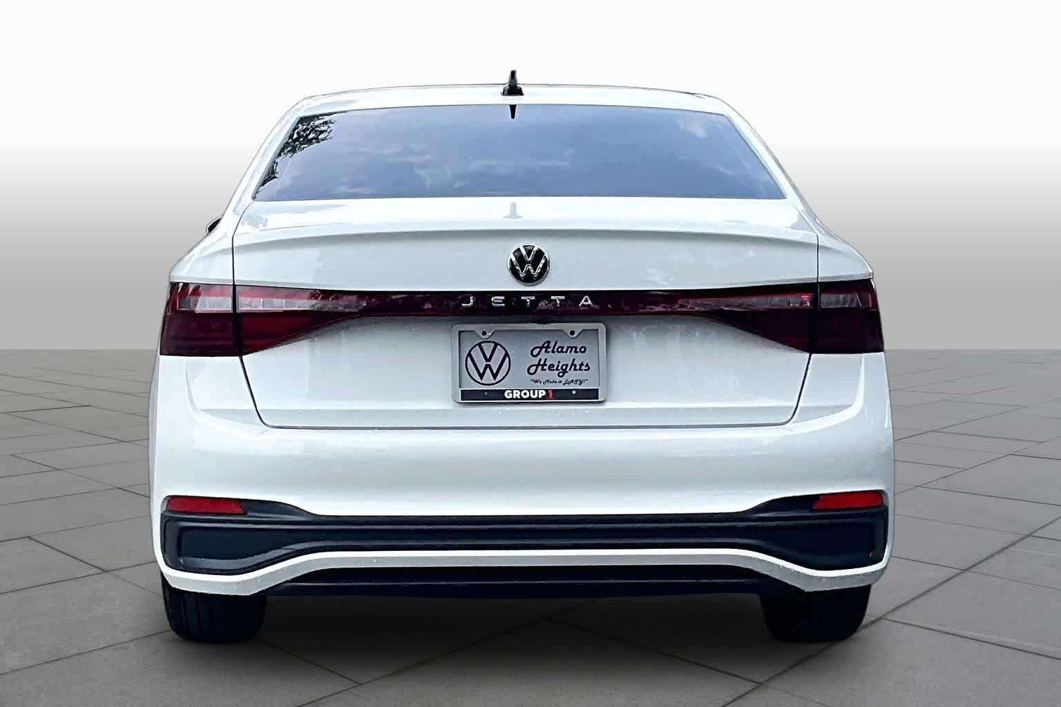 New 2026 Pure White Volkswagen 1.5T Sport image 4