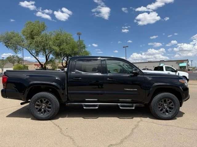 Certified Used 2022 Black Toyota SR5 image 4