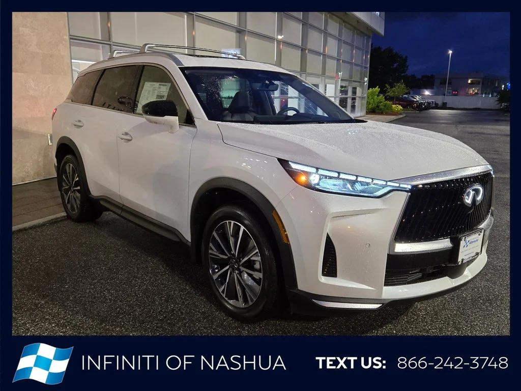 New 2027 RADIANT WHITE INFINITI Luxe AWD image 16