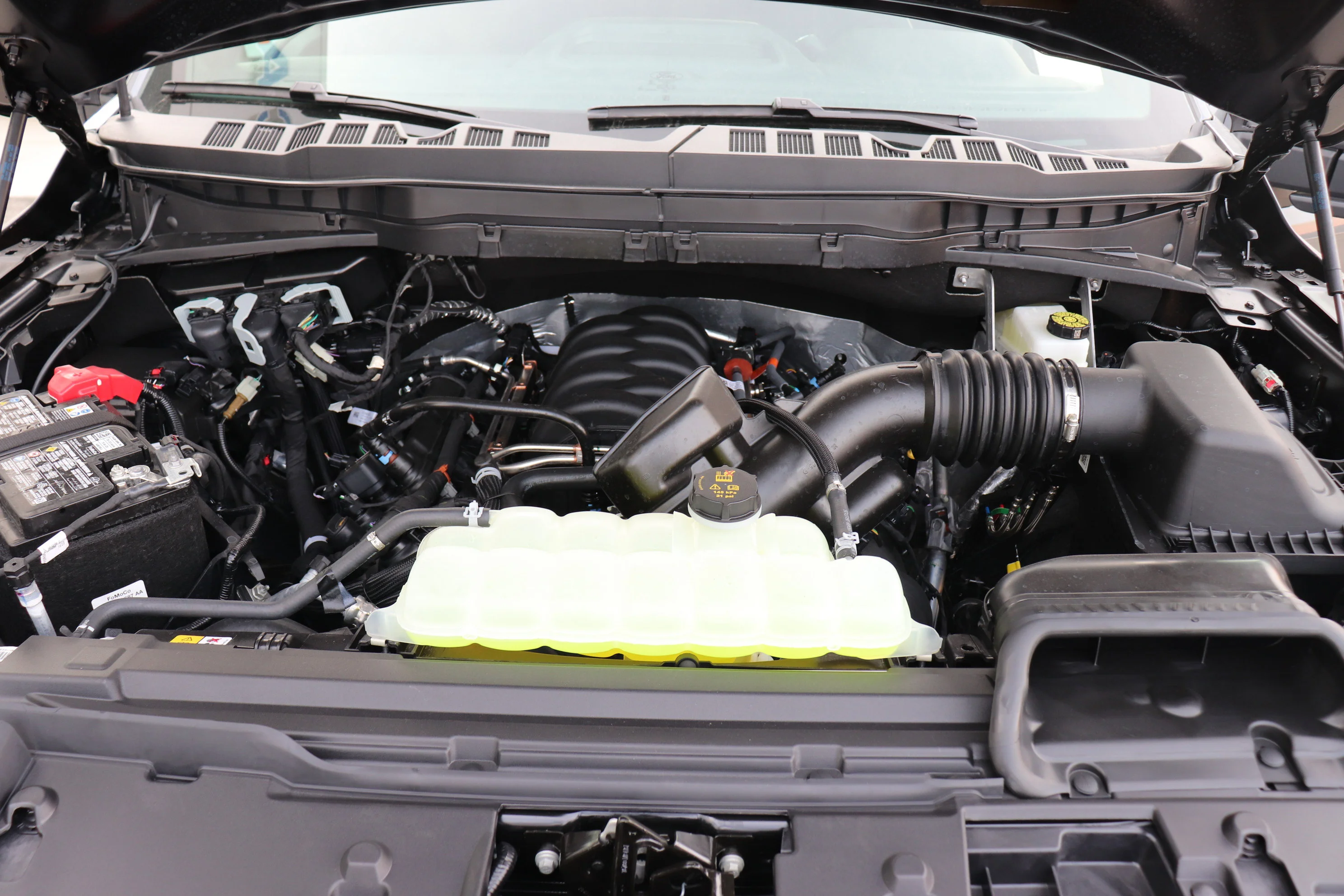 New 2026 CARBONIZED GREY METALLIC Ford STX image 7